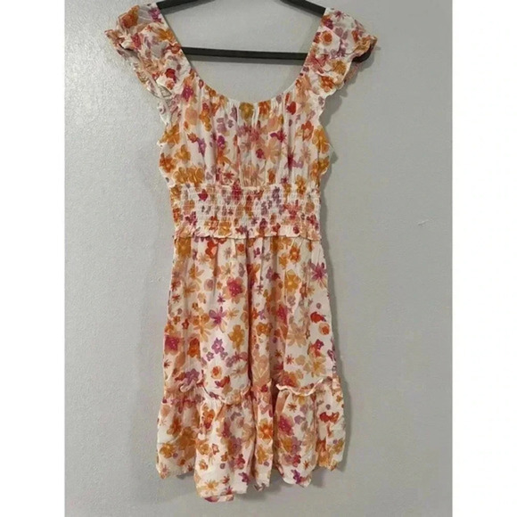 Wild Fable Dresses Wild Fable Puff Short Sleeve - Picture 3 of 6